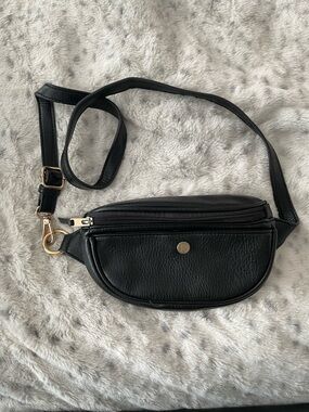 Roxy Black Faux Leather Crossbody Belt Bag with Gold Hardware